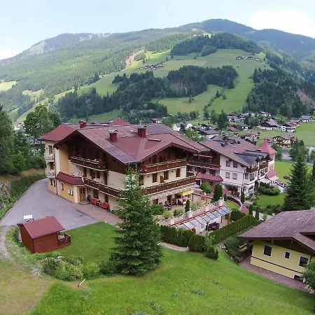 Lush In Salzburg With Wellness Centre Apartment *